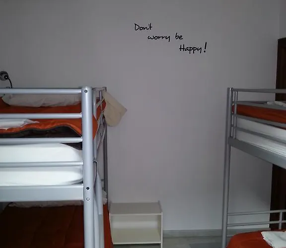 Babel Hostel *